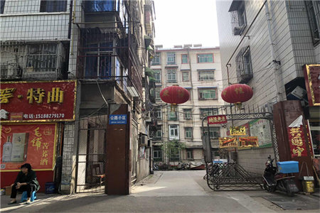 龙泉街道墨香圣付2室1厅1卫96平米